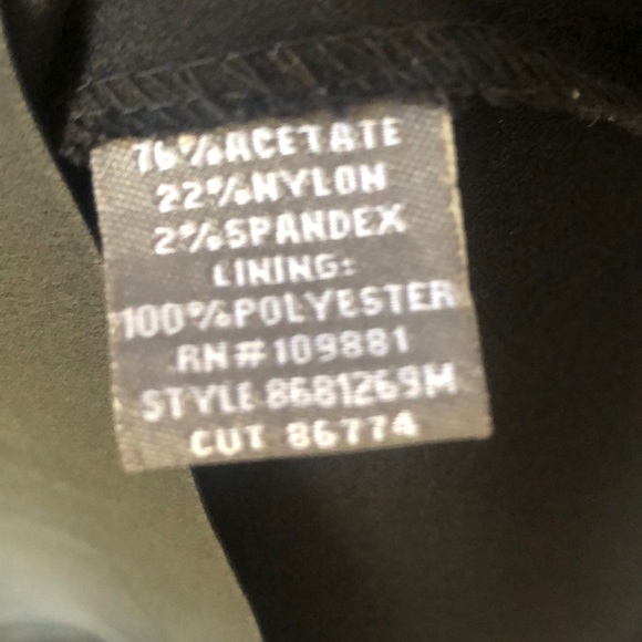 Purple and black satin cocktail dress - Picture 5 of 6